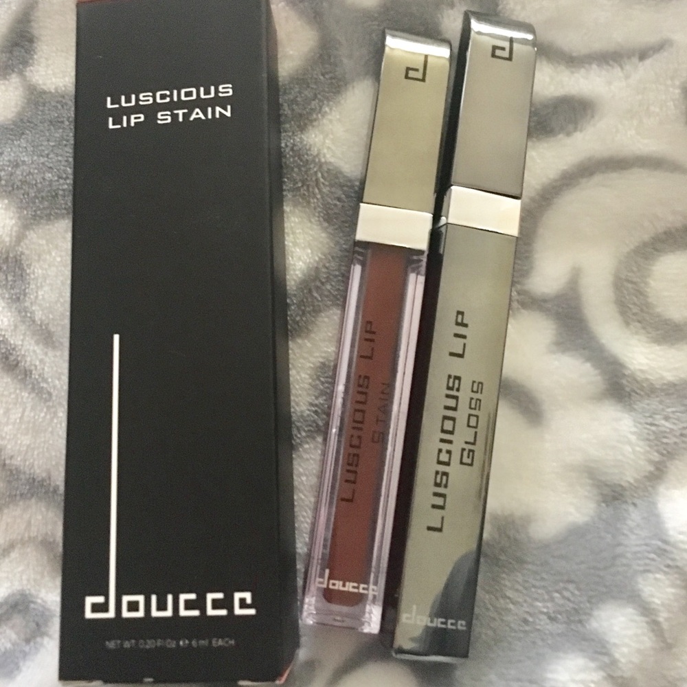 Doucce Luscious Lio Stain